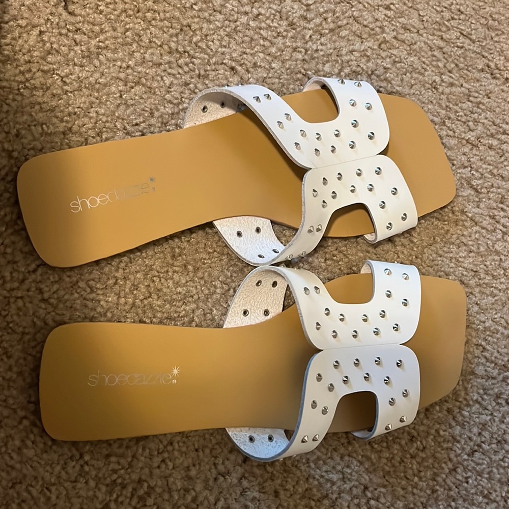 Shoe dazzle - flip flop (new)